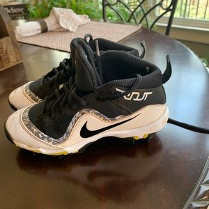 Boys Nike Baseball Cleats